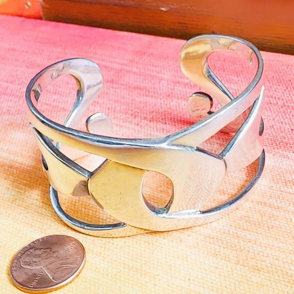 Sterling Cuff Vintage Bracelet by Wheeler Manufacturing of South Dakota - Picture 1 of 3